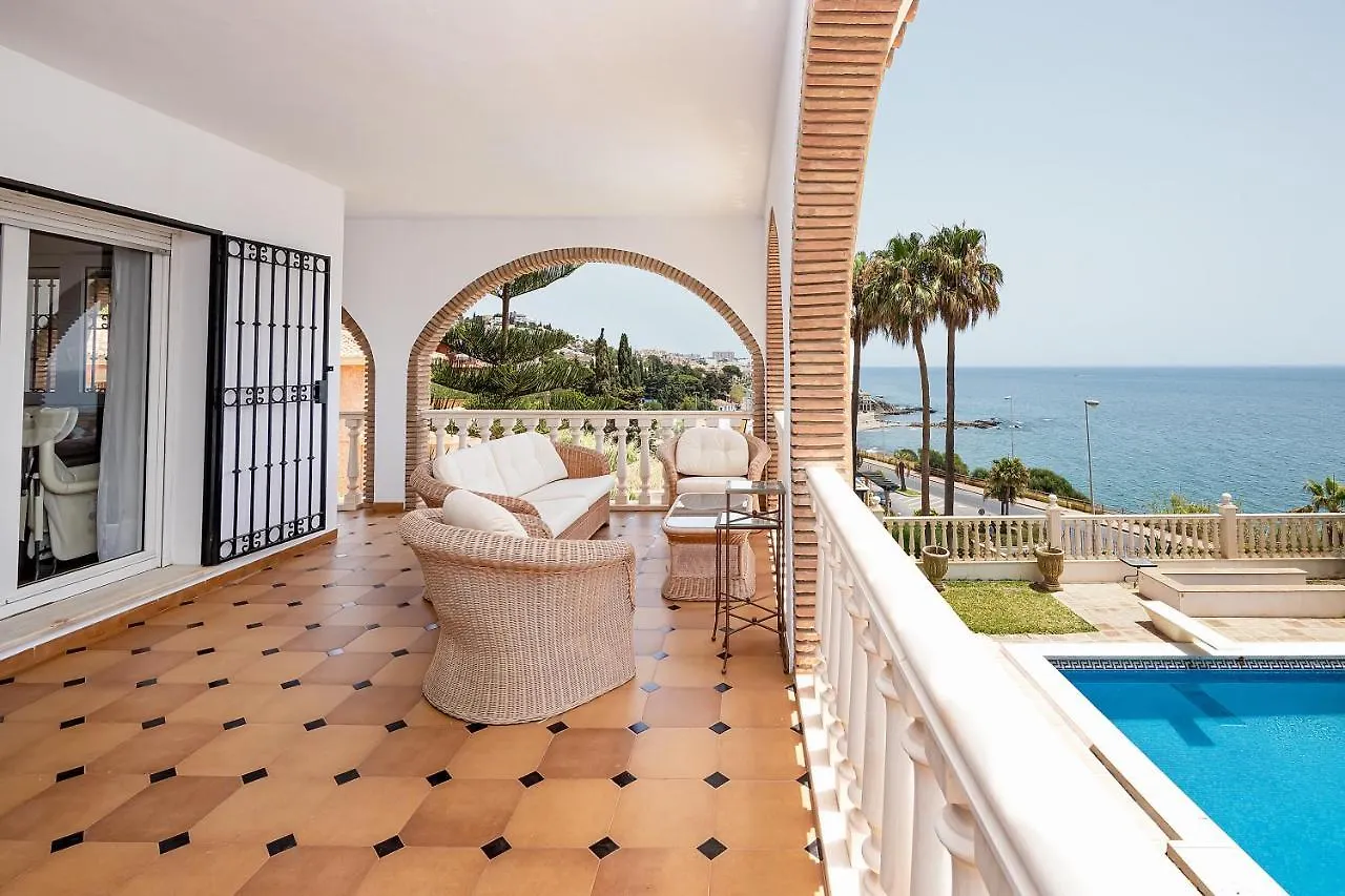 Bhost - Villa Sunrise Benalmádena
