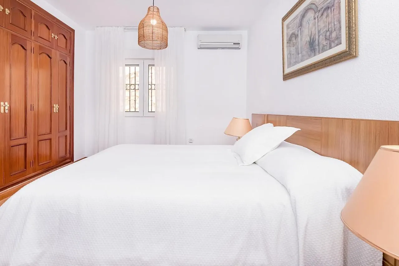 Bhost - Villa Sunrise Benalmádena