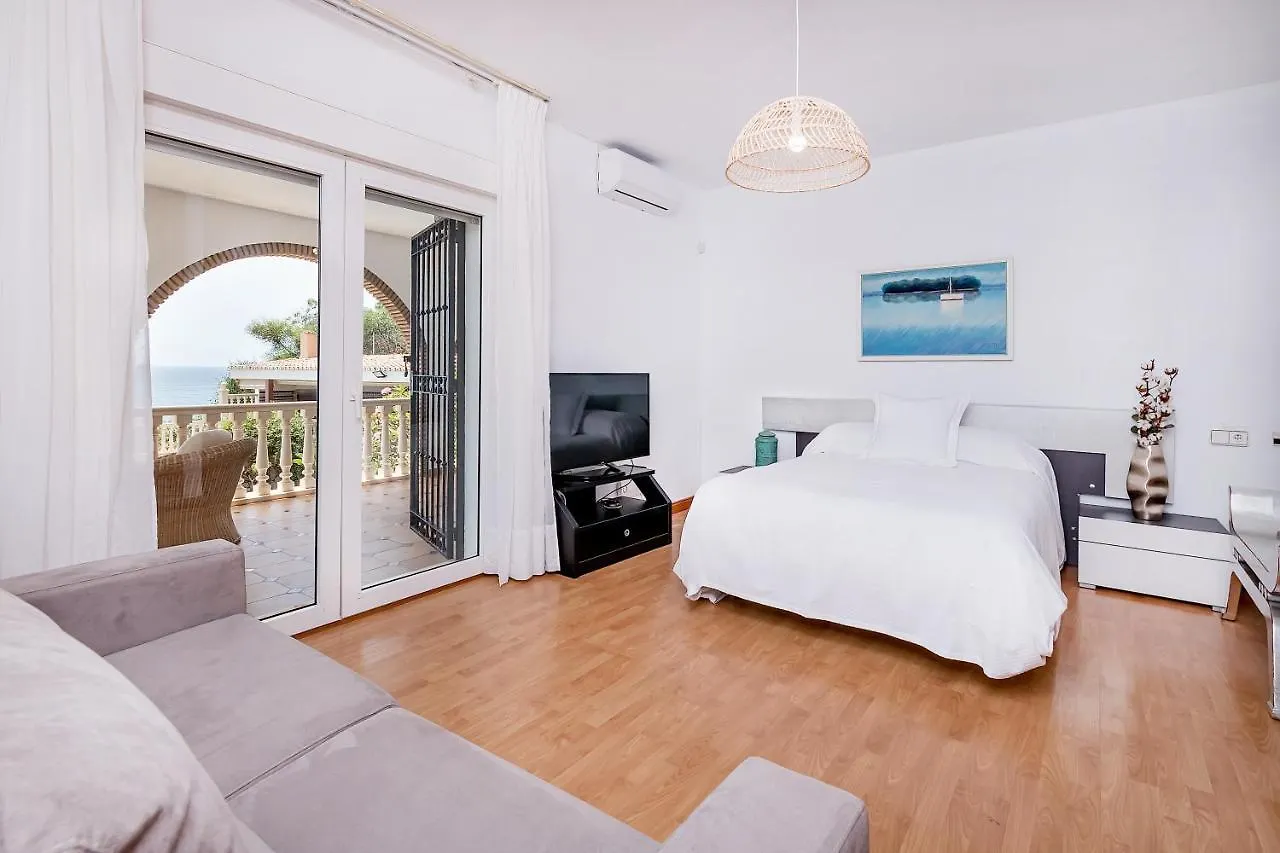 Bhost - Villa Sunrise Benalmádena