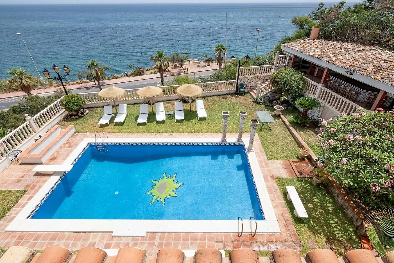 Bhost - Villa Sunrise Benalmádena